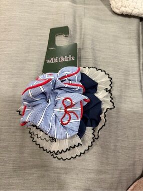 wild fable Navy, Light Blue & Red Trim Kids Scrunchie Set